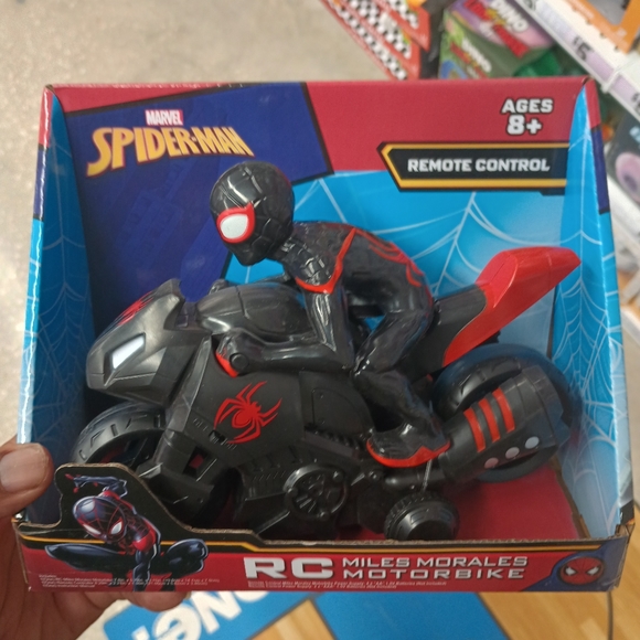 Marvel Spider-Man remote control motor bike - Picture 2 of 2